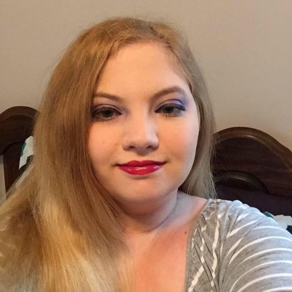 Meet your Posher, Haley - Picture 1 of 1